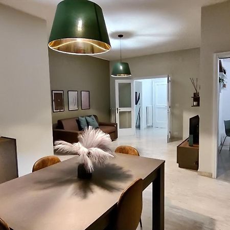 Fd Apartments - Zoe Prestigioso Appartamento Vicino Alla Stazione E Al Centro モノーポリ エクステリア 写真