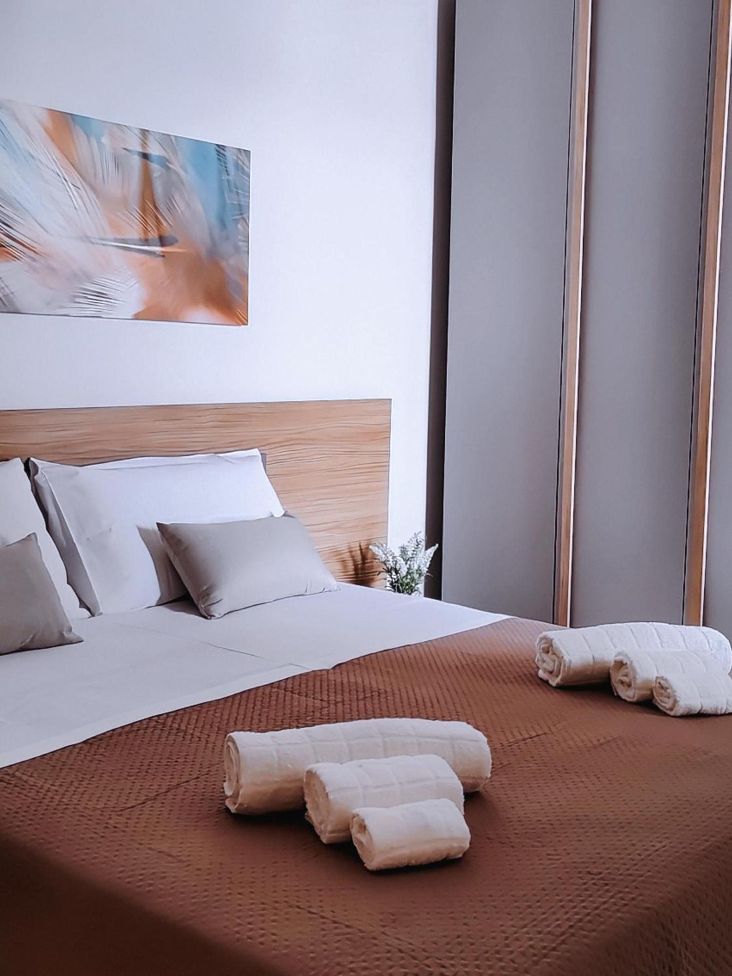 Fd Apartments - Zoe Prestigioso Appartamento Vicino Alla Stazione E Al Centro モノーポリ エクステリア 写真